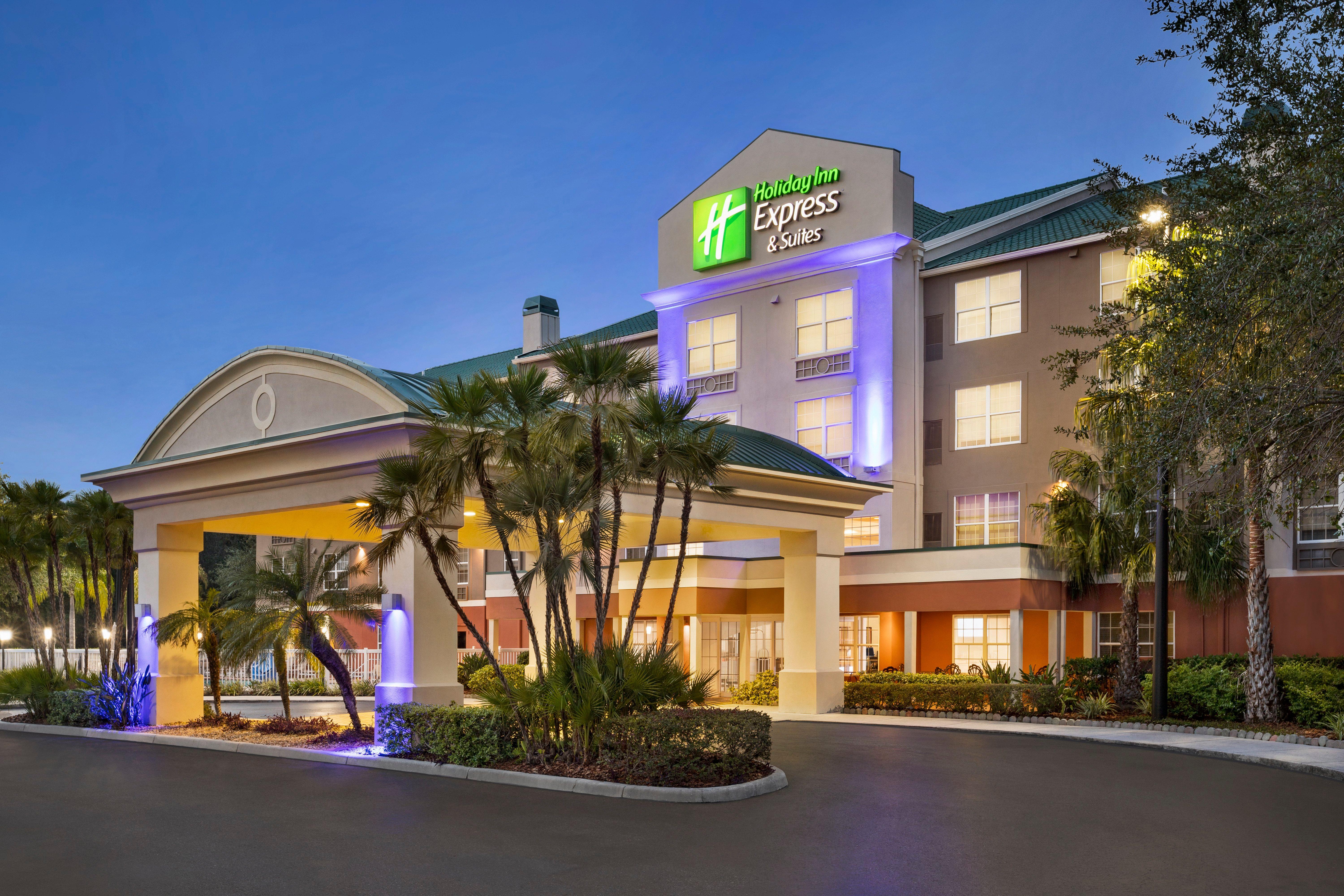 Holiday Inn Express & Suites Sarasota East By Ihg Vamo Exterior photo